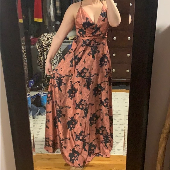 tea gardens rusty rose floral print satin maxi dress